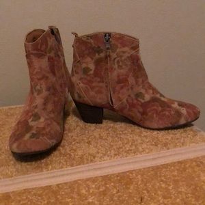 New without tags! Never worn leather booties